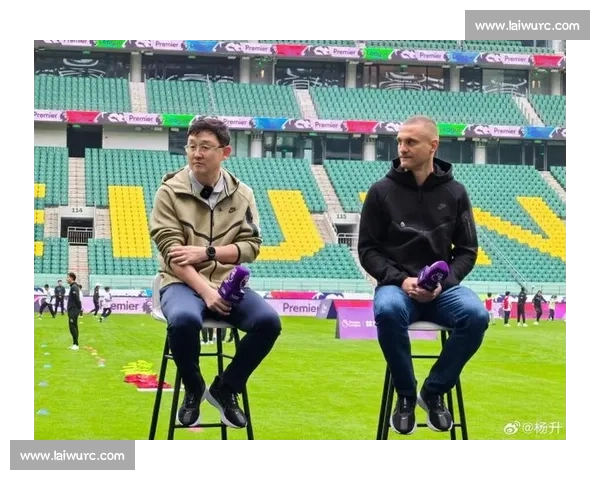 阿森纳青训新星与巴黎双雄同框：金童金球激励未来