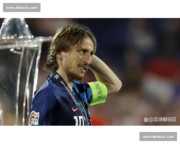 基米希回应萨内转会：意外但尊重决定，拜仁需加速锋线补强